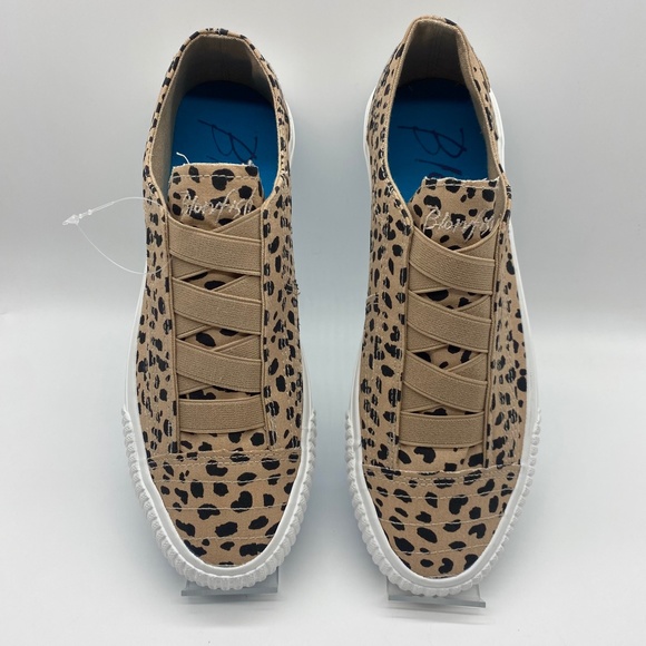 Blowfish Malibu Women’s Latte Leopard Spots Cotton Canvas Slip On Sneaker - Picture 2 of 13